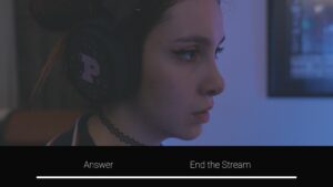 Hacked: The Streamer – offizieller PlayStation-Screenshot mit PinkyPie und Dialogauswahl
