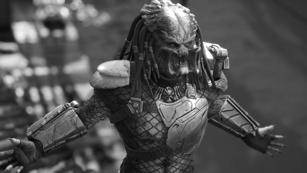 Offizielles Schwarzweißmotiv mit Predator-Figur